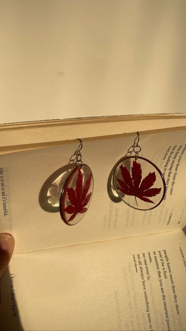 Maple leaf - Image 2