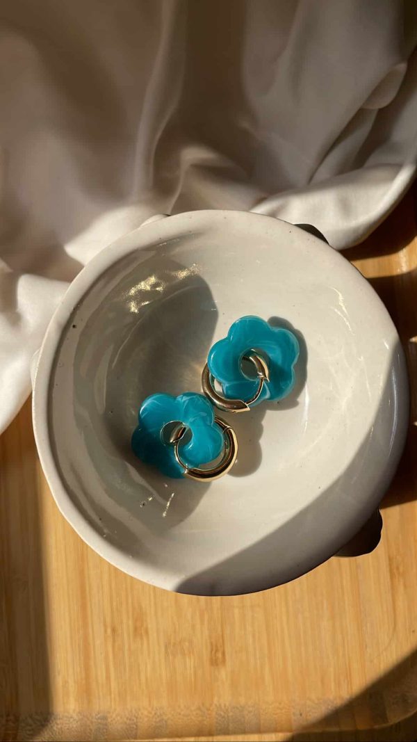 Chunky floral hoops - Image 5