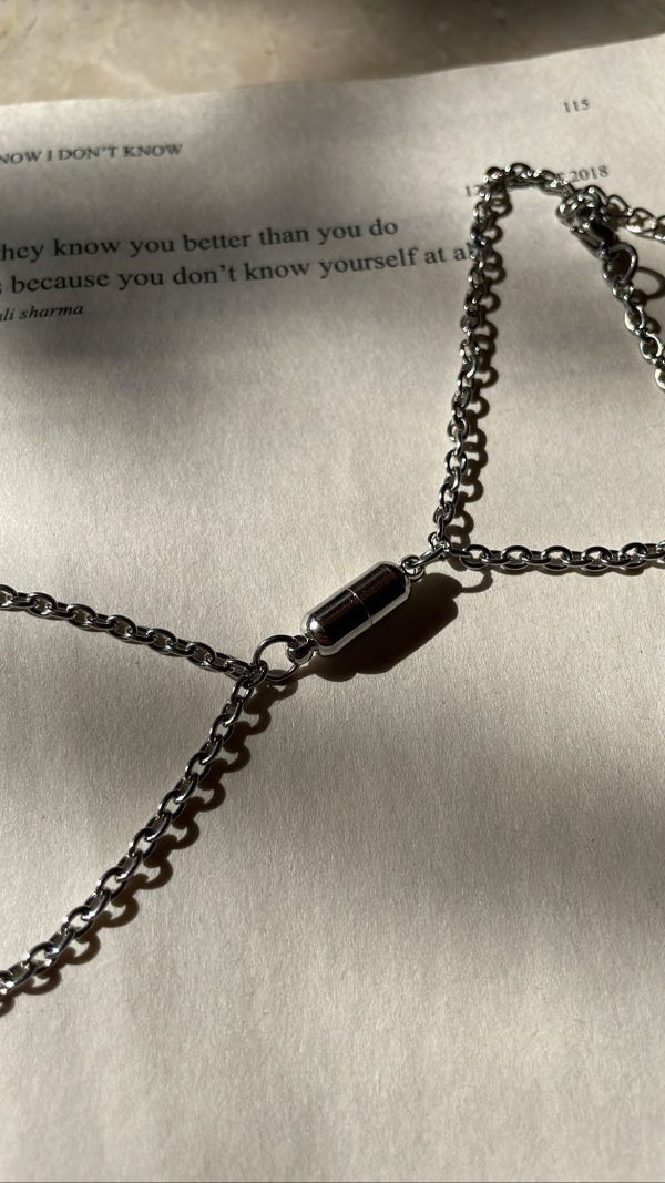 Capsule magnet bracelets - Image 4