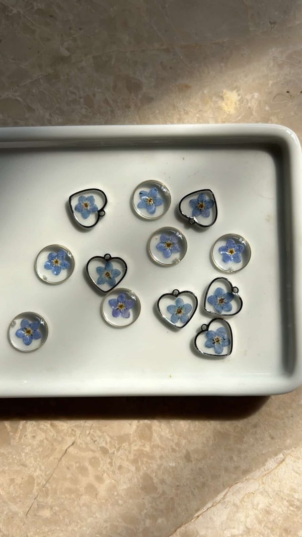 Iris necklace : Forget-me-not - Image 2