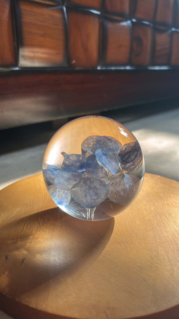 Hydrangea Paper Weight: Blue - Image 2