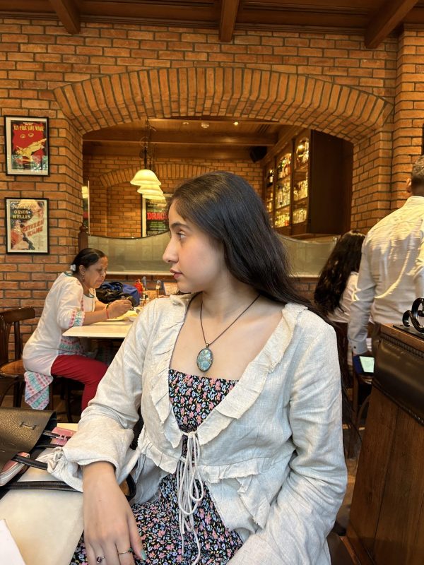 Eleanor Vintage necklace - Image 2