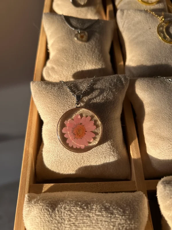 Daisy necklace - Image 4