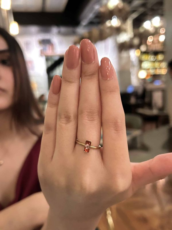 Scarlet floral ring - Image 2