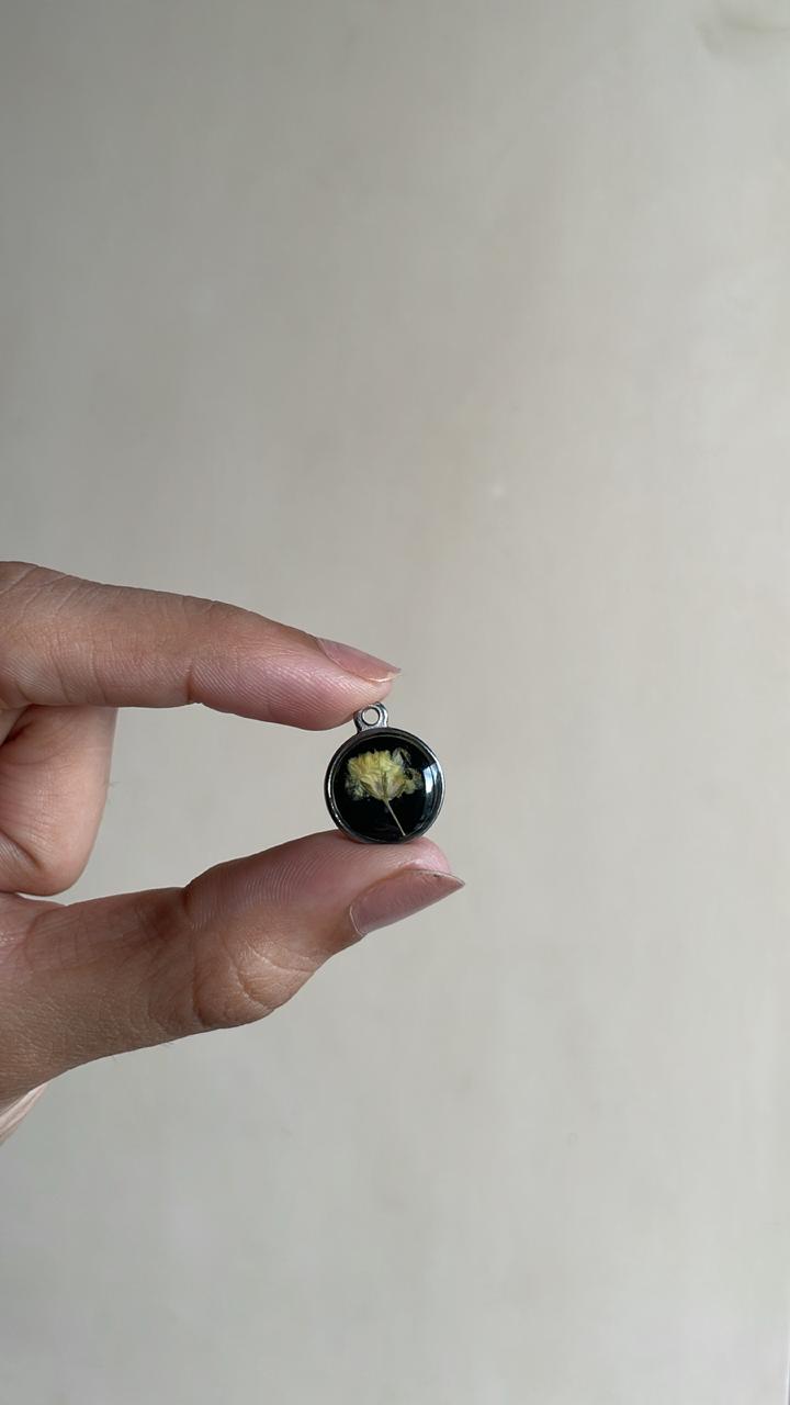 WhatsApp-Image-2023-10-15-at-4.20.06-PM-1-1.jpeg Tiny Baby breath necklace - Image 1