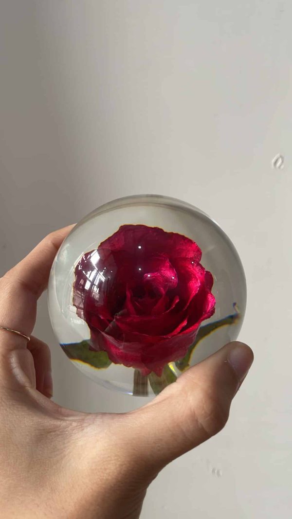 Rose bud paper weight - Image 2