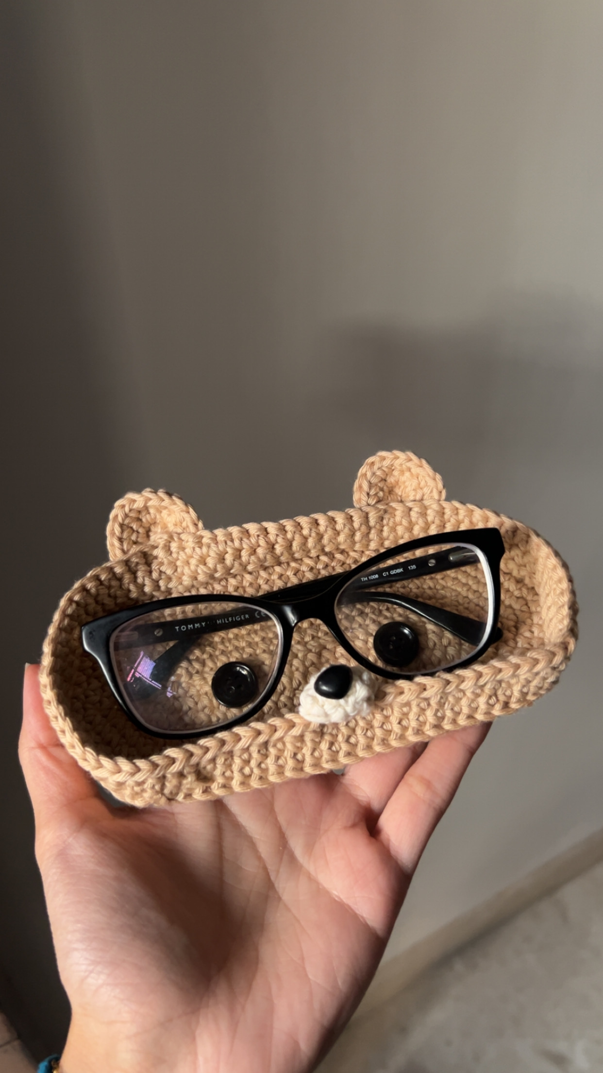 CjMKL1NuYXBjaGF0LzEzLjQ2LjEuMCAoaVBob25lMTQsNzsgaU9TIDE4LjU7IGd6aXApIAI= Spectacles Tray - Image 1